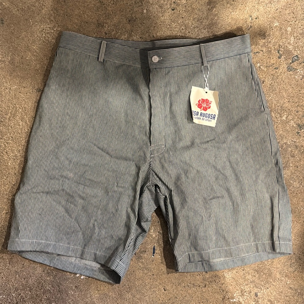 Rosa Rugosa Shorts Size 38